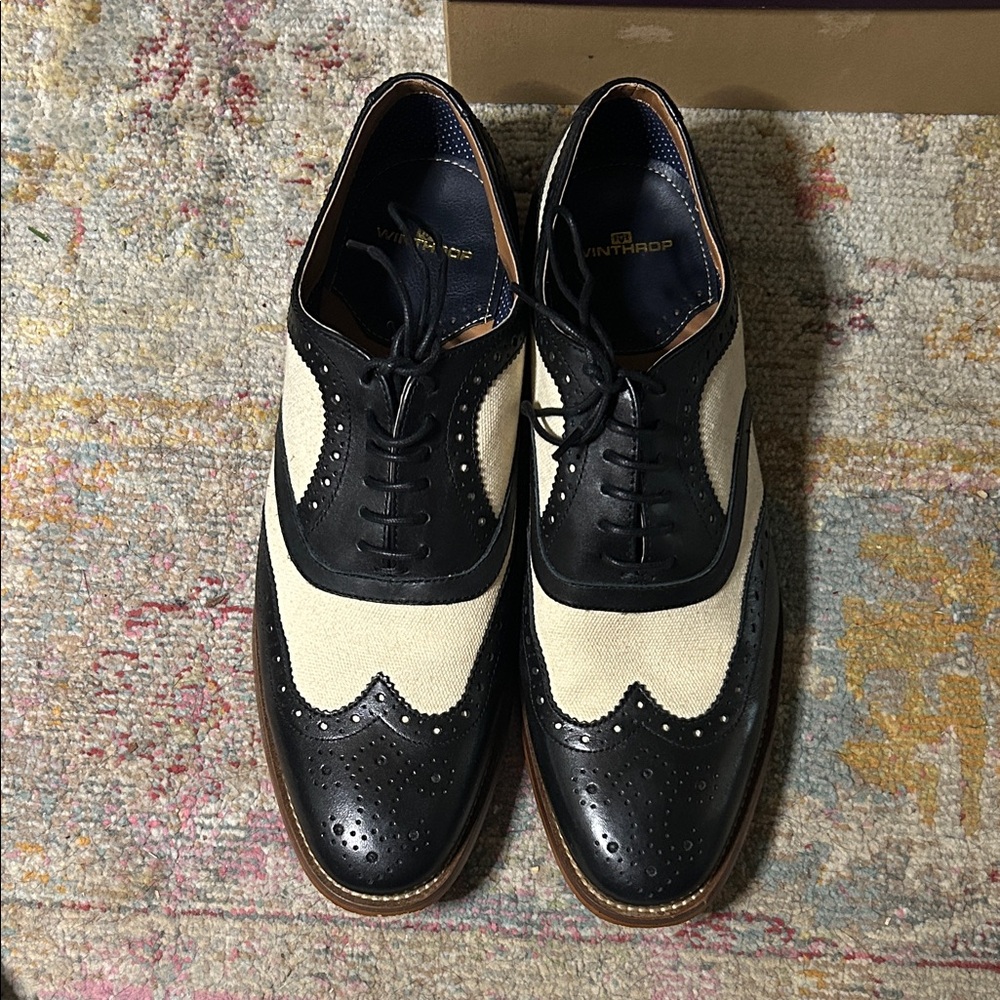Winthrop Black and Cream Men's Wingtips 10 w/ box
